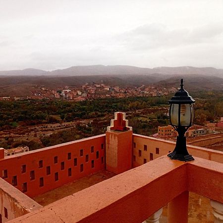 Hotel Almanader Boumalne Dades Bagian luar foto