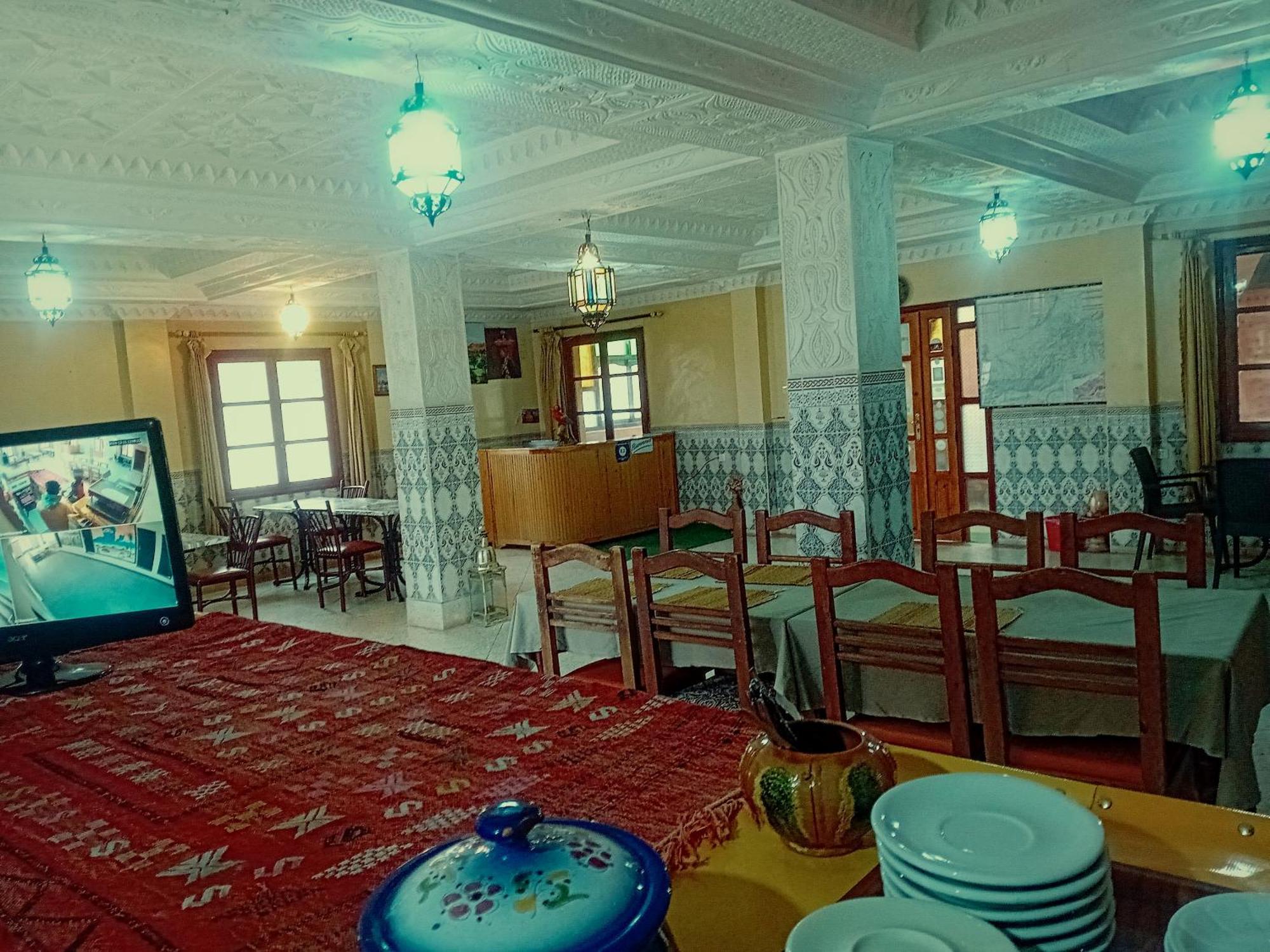 Hotel Almanader Boumalne Dades Bagian luar foto