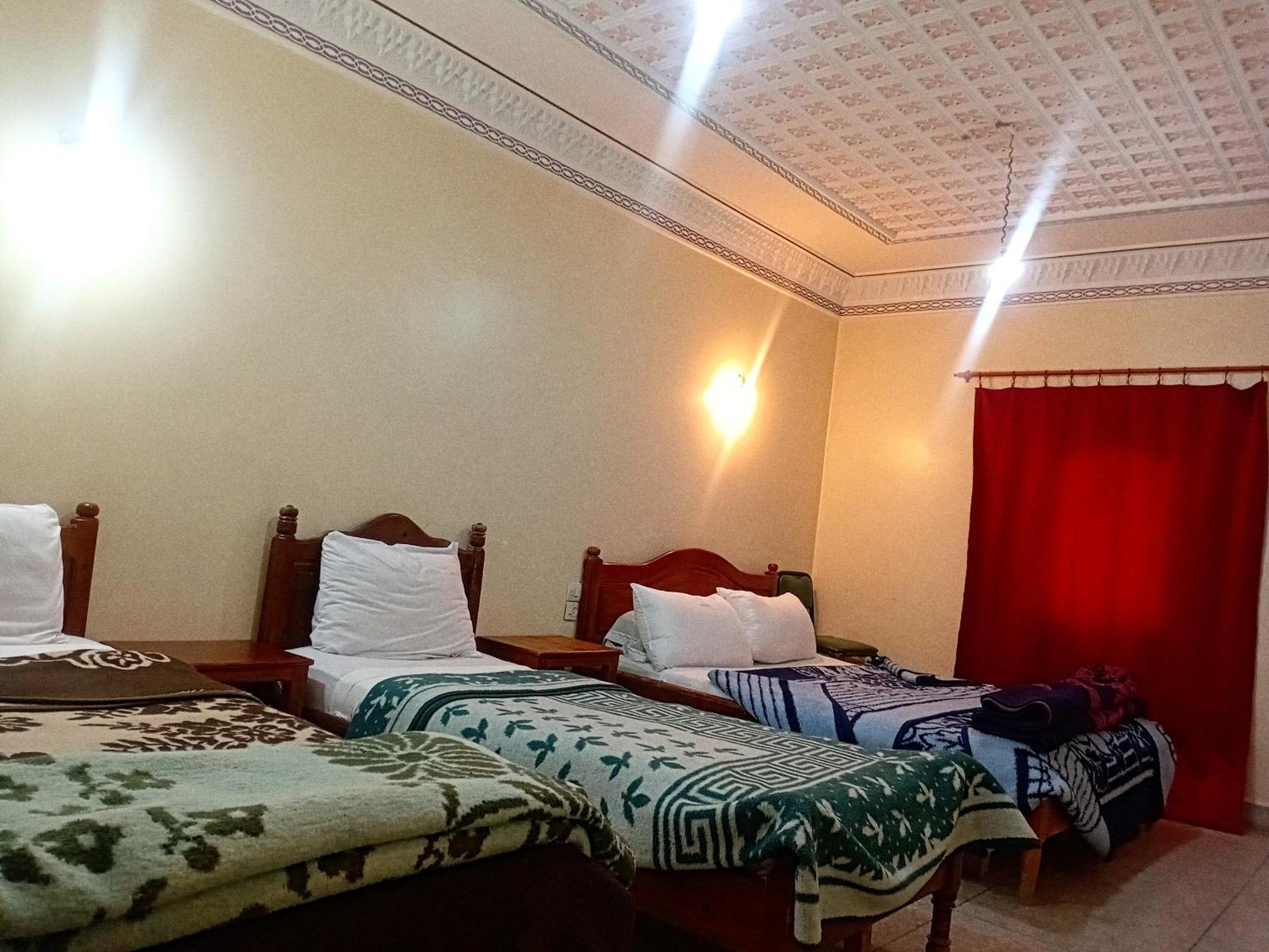Hotel Almanader Boumalne Dades Bagian luar foto