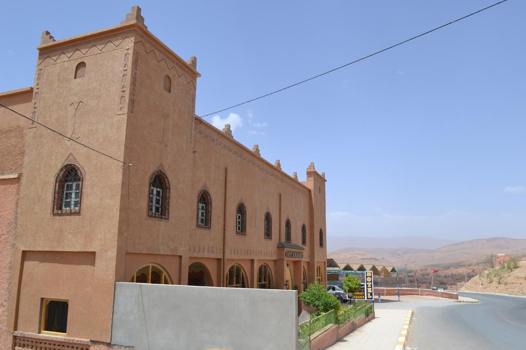 Hotel Almanader Boumalne Dades Ruang foto